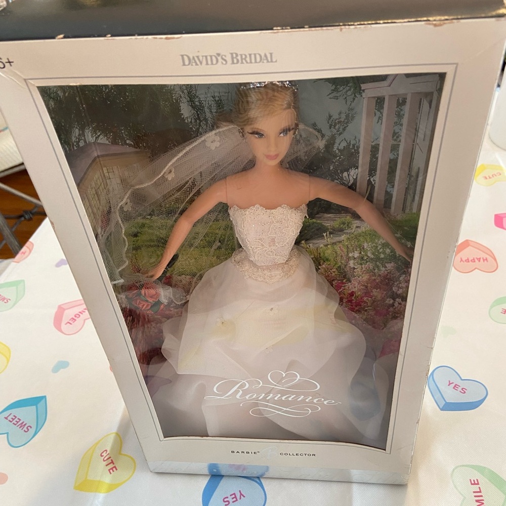 DAVID’S BRIDAL 2007 ROMANCE BARBIE❤️